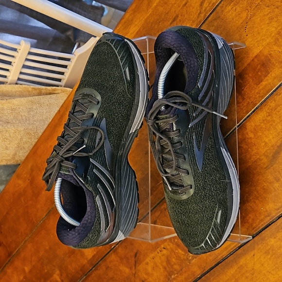 BROOKS | GTS 18 | ADRENALINE | SIZE 11.5 - Picture 2 of 9